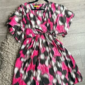 Alice + Olivia Black and Hot Pink Abstract Print Dress